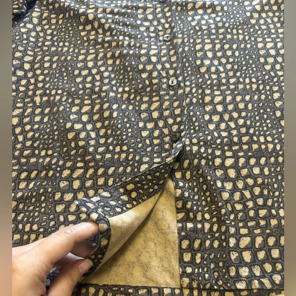 Vintage 90s 100%‎ Silk Crocodile Animal Print Top, Medium